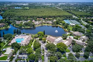 2581 Carambola Cir N, Coconut Creek, FL 33066 - Photo 48