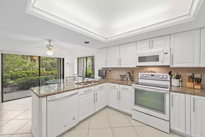 6434 SE Brandywine Court #Apt 105, Stuart, FL 34997 - Photo 10