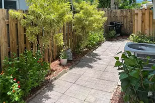 5932 NE 17th Rd, Fort Lauderdale, FL 33334 - Photo 16