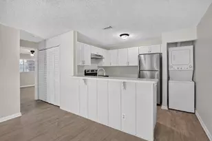 4931 NW 94th Terrace, Sunrise, FL 33351 - Photo 2