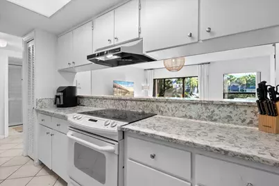 11863 Wimbledon Circle #446, Wellington, FL 33414 - Photo 4