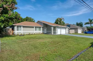 2410 SE Warwick St, Port Saint Lucie, FL 34984 - Photo 2