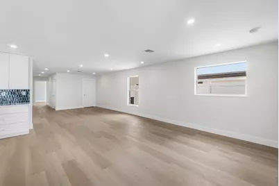325 SW 8th Avenue, Delray Beach, FL 33444 - Photo 10