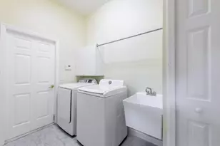 546 SW New Castle Cove, Port Saint Lucie, FL 34986 - Photo 14