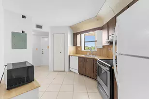 6555 W Broward Blvd, Plantation, FL 33317 - Photo 4