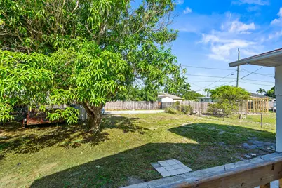 230 SW 6th Avenue, Delray Beach, FL 33444 - Photo 16