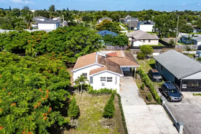230 SW 6th Avenue, Delray Beach, FL 33444 - Photo 18
