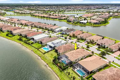 8864 SW Montova Way, Port Saint Lucie, FL 34987 - Photo 6