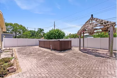 708 Hillcrest Boulevard, West Palm Beach, FL 33405 - Photo 28
