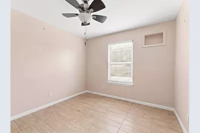 708 Hillcrest Boulevard, West Palm Beach, FL 33405 - Photo 20