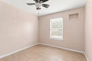 708 Hillcrest Blvd, West Palm Beach, FL 33405 - Photo 20