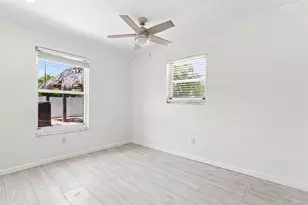 708 Hillcrest Blvd, West Palm Beach, FL 33405 - Photo 16