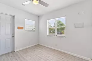 708 Hillcrest Blvd, West Palm Beach, FL 33405 - Photo 22