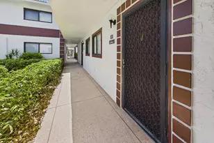 15451 Pembridge Dr, Delray Beach, FL 33484 - Photo 4
