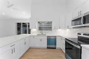 897 Dickens Pl, West Palm Beach, FL 33411 - Photo 12