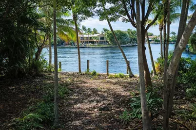 2405 Middle River Drive, Fort Lauderdale, FL 33305 - Photo 4