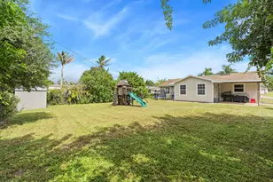 3017 SE Orchid St, Stuart, FL 34997 - Photo 24