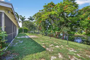 1202 Essex Dr, Wellington, FL 33414 - Photo 42