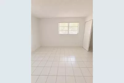 1150 NE 17th Court #15, Fort Lauderdale, FL 33305 - Photo 4
