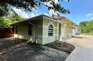 14043 89th Pl N, The Acreage, FL 33470 - Photo 2