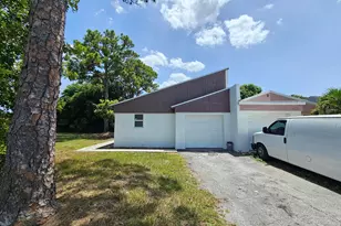 4824 NW 5th St, Delray Beach, FL 33445 - Photo 2