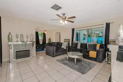 3611 NW 40th Court, Lauderdale Lakes, FL 33309 - Photo 8
