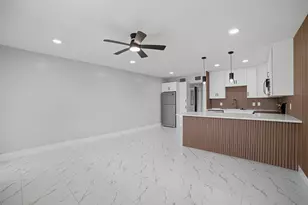 350 Farnham Q, Deerfield Beach, FL 33442 - Photo 2