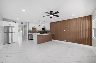 350 Farnham Q, Deerfield Beach, FL 33442 - Photo 2