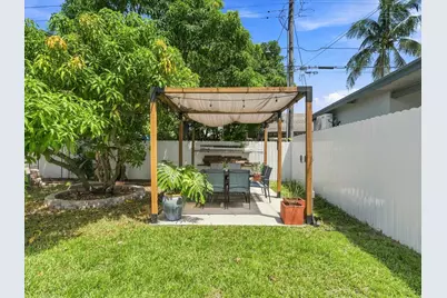 363 E 62nd Street, Hialeah, FL 33013 - Photo 14
