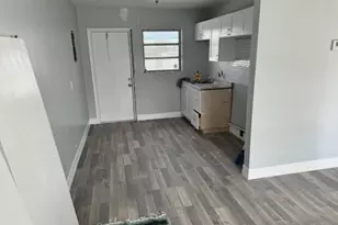 1015 Avenue I, Riviera Beach, FL 33404 - Photo 2