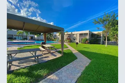 8506 Old Country Manor #213, Davie, FL 33328 - Photo 36