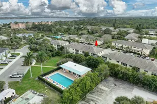2950 SE Ocean Blvd, Stuart, FL 34996 - Photo 32