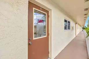 2950 SE Ocean Blvd, Stuart, FL 34996 - Photo 4