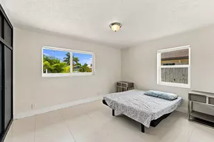 1010 Pinetree Dr, Lantana, FL 33462 - Photo 4