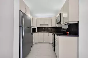 2500 NE 135th St, North Miami, FL 33181 - Photo 10