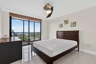 2500 NE 135th St, North Miami, FL 33181 - Photo 18