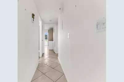 572 Flanders L #572, Delray Beach, FL 33484 - Photo 16