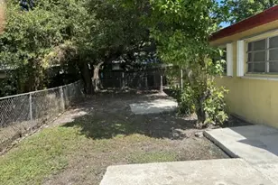 1337 NW 112th Terrace, Miami, FL 33167 - Photo 28