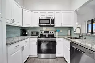 10631 NW 14th St, Plantation, FL 33322 - Photo 1
