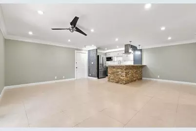 3017 N Oakland Forest Drive #102, Oakland Park, FL 33309 - Photo 12