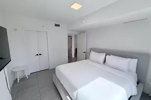 227 NE 2nd St, Miami, FL 33132 - Photo 10