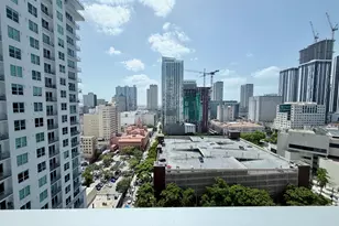 227 NE 2nd St, Miami, FL 33132 - Photo 16