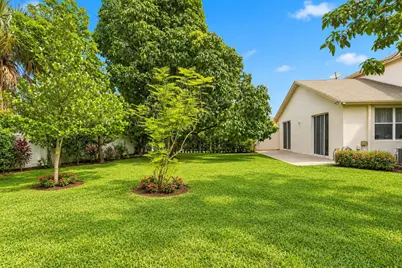 6060 Azalea Circle, West Palm Beach, FL 33415 - Photo 22