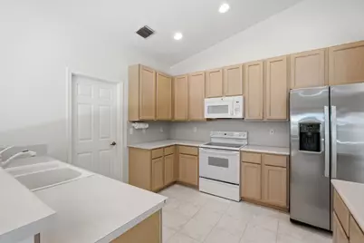 208 Jones Creek Drive, Jupiter, FL 33458 - Photo 10