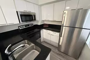 412 Sunset Dr, Pompano Beach, FL 33062 - Photo 6