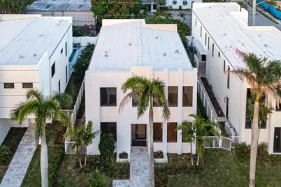 731 SE 4th Avenue, Delray Beach, FL 33483 - Photo 1