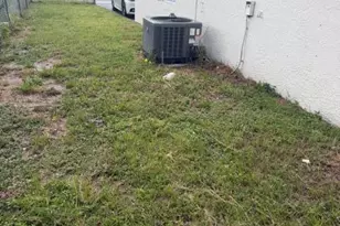 522 N 15th St, Fort Pierce, FL 34950 - Photo 6