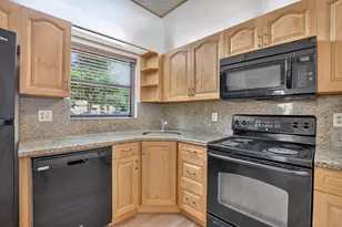 3721 Cocoplum Cir, Coconut Creek, FL 33063 - Photo 6