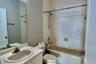 8874 NW 182nd St, Hialeah, FL 33018 - Photo 22