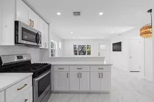 426 48th St, West Palm Beach, FL 33407 - Photo 8